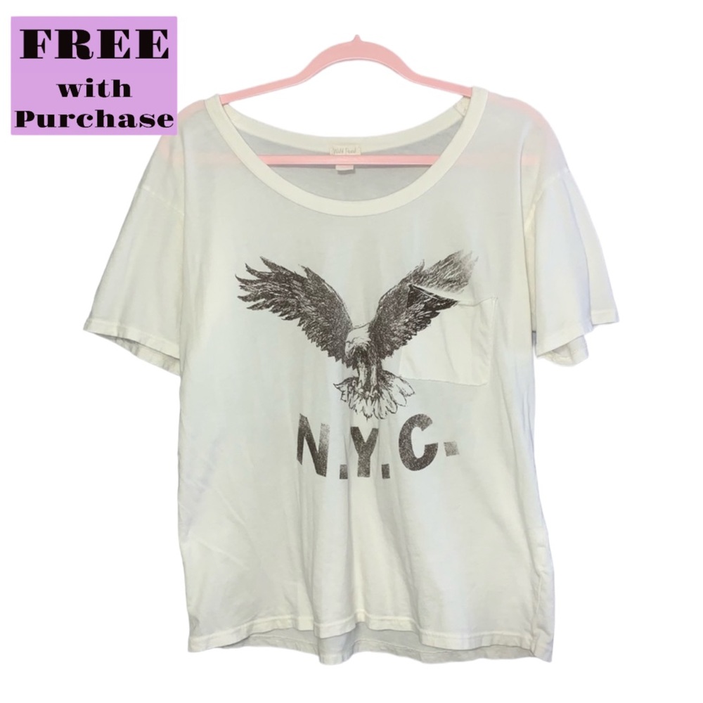 Wild Pearl Eagle Graphic N.Y.C. T-Shirt in White Size M